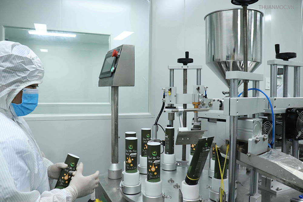 Quy trình sản xuất dầu xả Thanh mộc hương